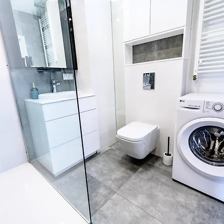 Apartment About Art *