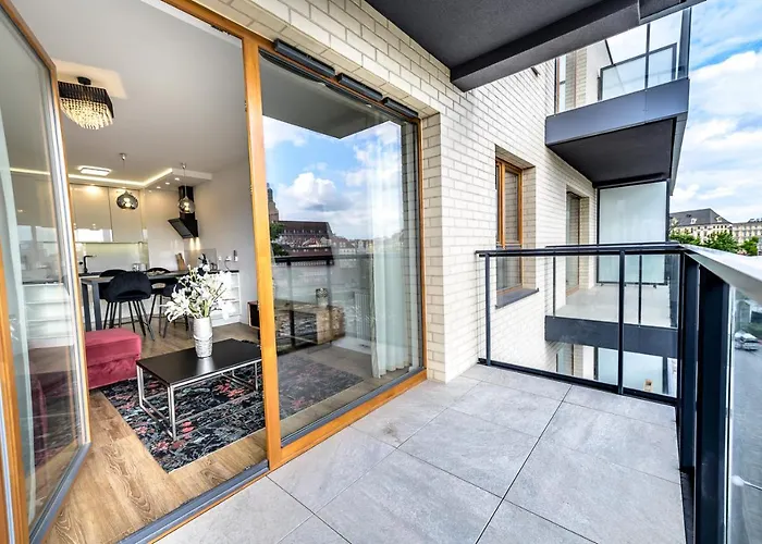 About Art アパート *