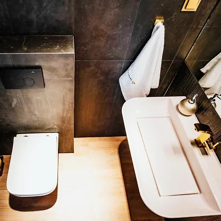 About Art Apartment *