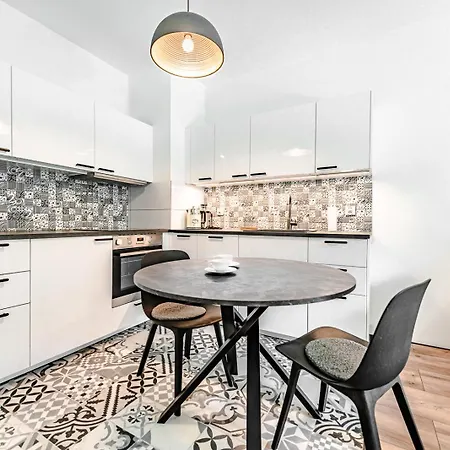 About Art Apartment
